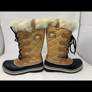 Women’s Sorel Winter Snow Boots Size 8- Worn Once!